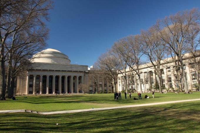 Corte de Killian e a Grande Cúpula do MIT