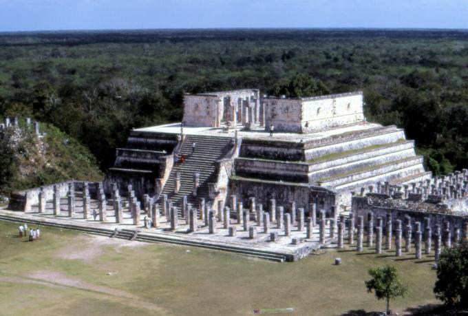 Templo dos Guerreiros, em Chichén Itzá