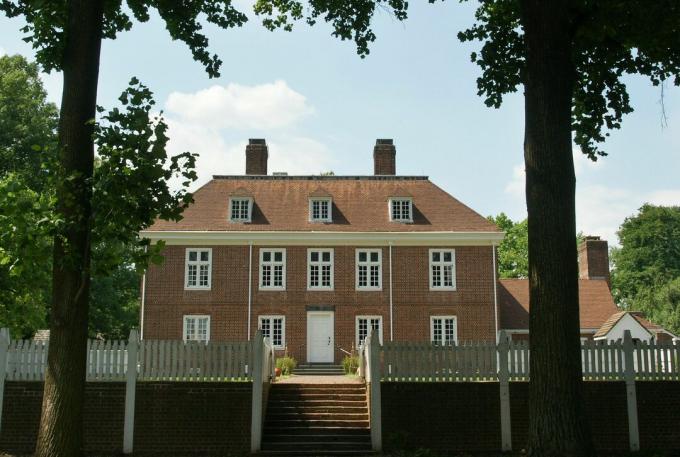 Pennsbury Manor, 1683, a modesta casa georgiana de William Penn em Morrisville, Pensilvânia