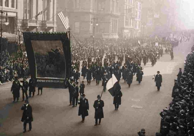 Fotografia da parada do dia de 1919 St. Patrick
