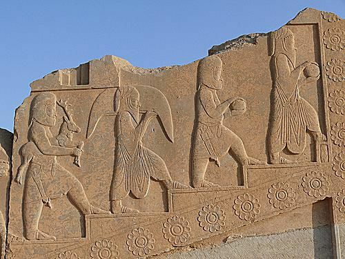 Escultura em relevo de Tachara, o palácio privado de Dario, o Grande, em Persépolis.