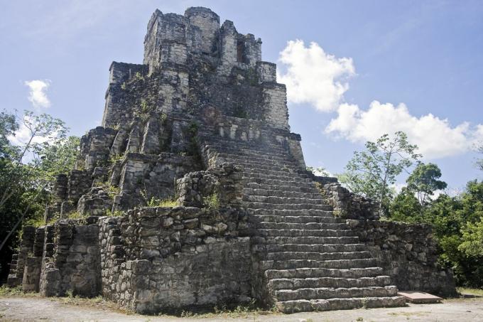 Torre dedicada a Ix Chel, Reserva da Biosfera Sian Ka'an na Riviera Maya, México