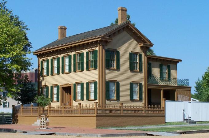 A casa de Abraham Lincoln em Springfield, Illinois nem sempre tinha dois andares.