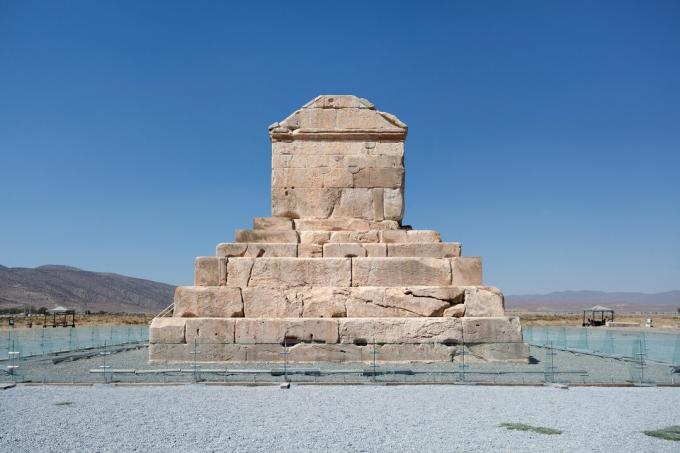 Túmulo de Ciro, o Grande, Irã