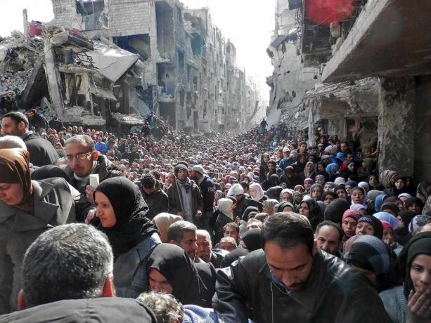 Distribuições Humanitárias da UNRWA em Yarmouk