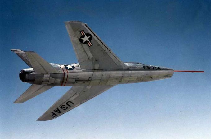 Super Sabre YF-100A