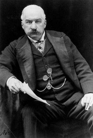 John Pierpont (J.P.) Morgan (1837-1913), o financista americano. Ele foi responsável por muito crescimento industrial nos Estados Unidos, incluindo a formação da U.S. Steel Corporation e a reorganização das principais ferrovias. Nos últimos anos, colecionou arte e livros e fez grandes doações para museus e bibliotecas