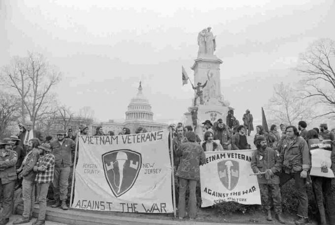 Fotografia de protesto dos veteranos do Vietnã contra a guerra